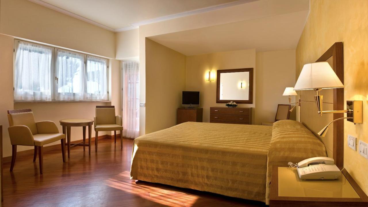 Hotel Versilia Palace