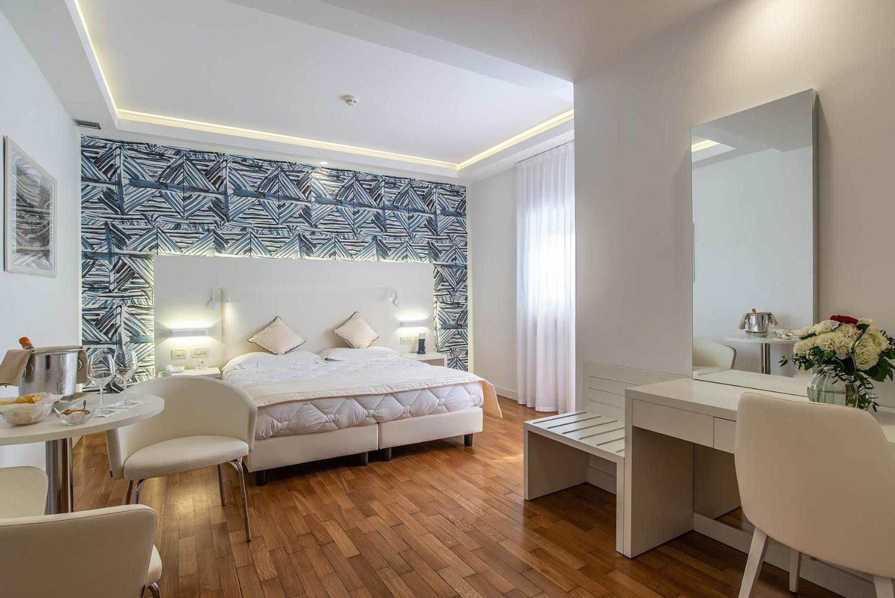 Versilia Palace Hotel 4*