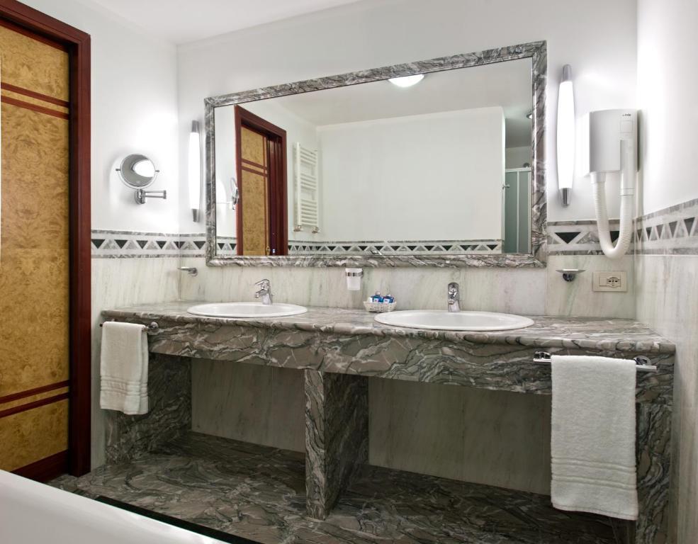 Hotel Versilia Palace 4*