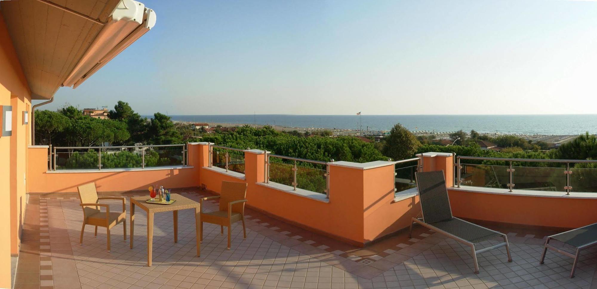 Versilia Palace Hotel