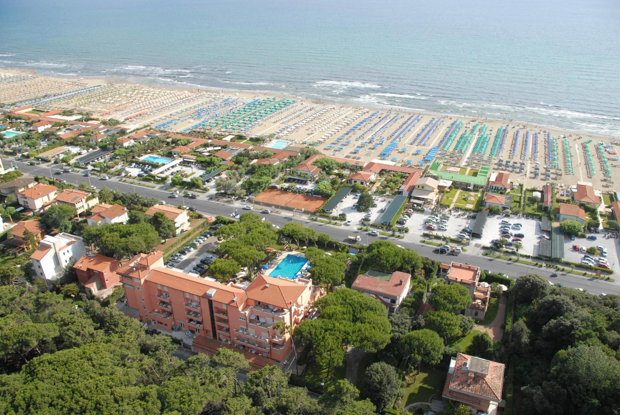 Versilia Palace 4*
